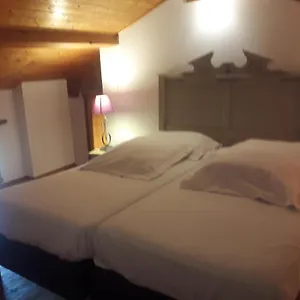 chambre-privee-dans-une-maison-typique-gasconne.midi-pyreneeshotels.com/