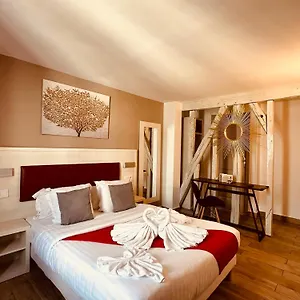 *** Hotel Pavillon Opera Lafayette France